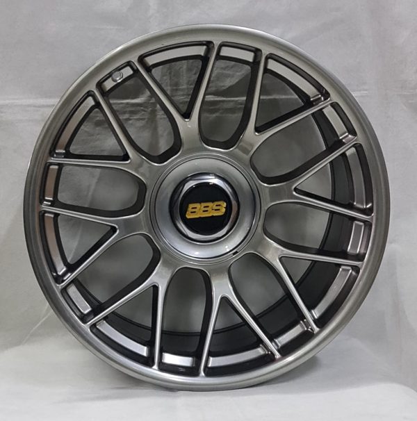Комплект дисков BBS 101 9/10x18/5x114.3 ET25-ET20 Dia73.1 Harper black