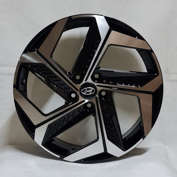 Комплект дисков Hyun D9364-19 7.5x19/5x114.3 ET50 DIA67.1 BP