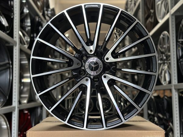Комплект дисков Ipeople-Wheels ip-1569 r18 8.5j ET+40 5*112