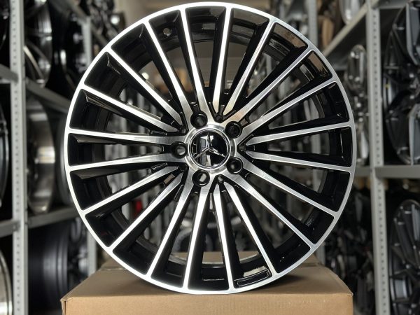 Комплект дисков Ipeople-Wheels ip-1554 r19 8.0j ET+40 5*112