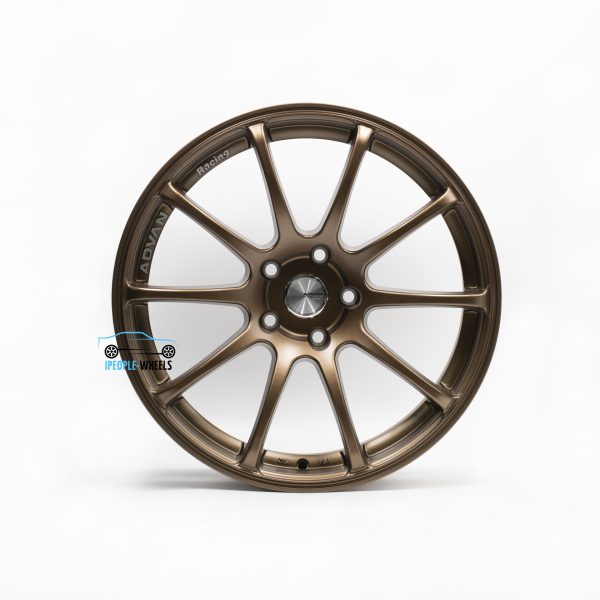 Комплект дисков Ipeople-Wheels ip-1285 Racing RS R18 9j Et+30 5*114.3