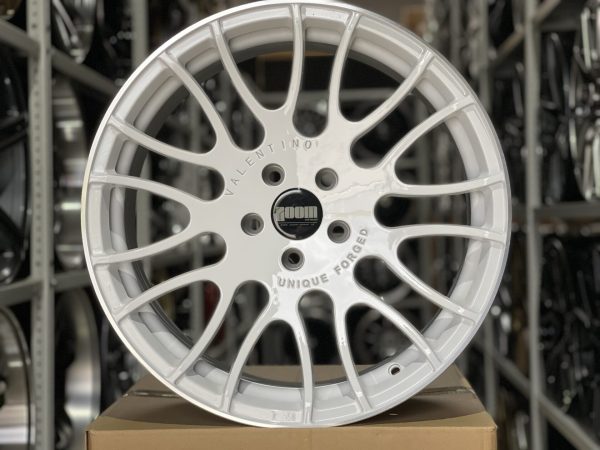 Комплект дисков Ipeople-Wheels ip-001 R19 9.5j Et+35 5*114.3