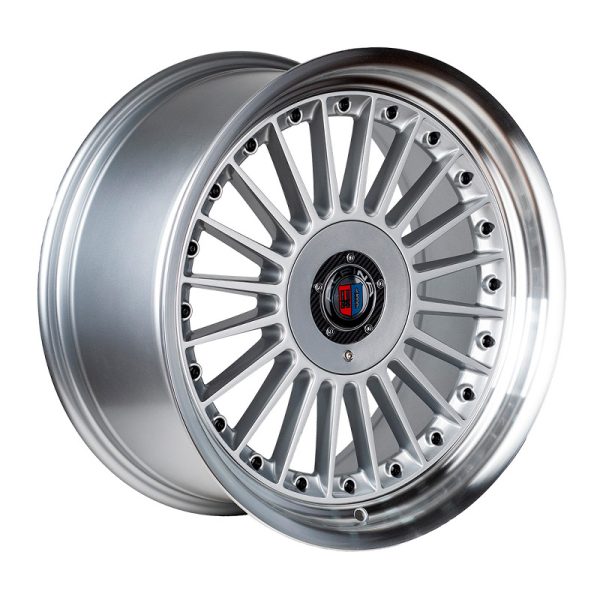 Разноширокие диски WorldWheels Radical-00338 Alpina 3-Piece (Replica) 18x8.5 5x112/5x120 ET20 DIA:74.1 серебристый